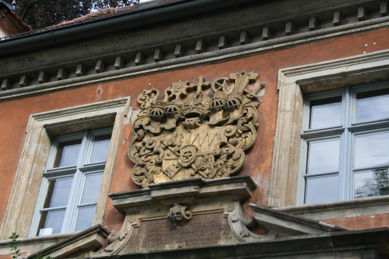 Alter Graben 8